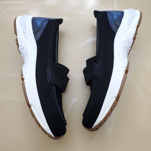 Vionic Women's 23Walk Roam Loafer in Black Suede Size 6 - Picture 3 of 12